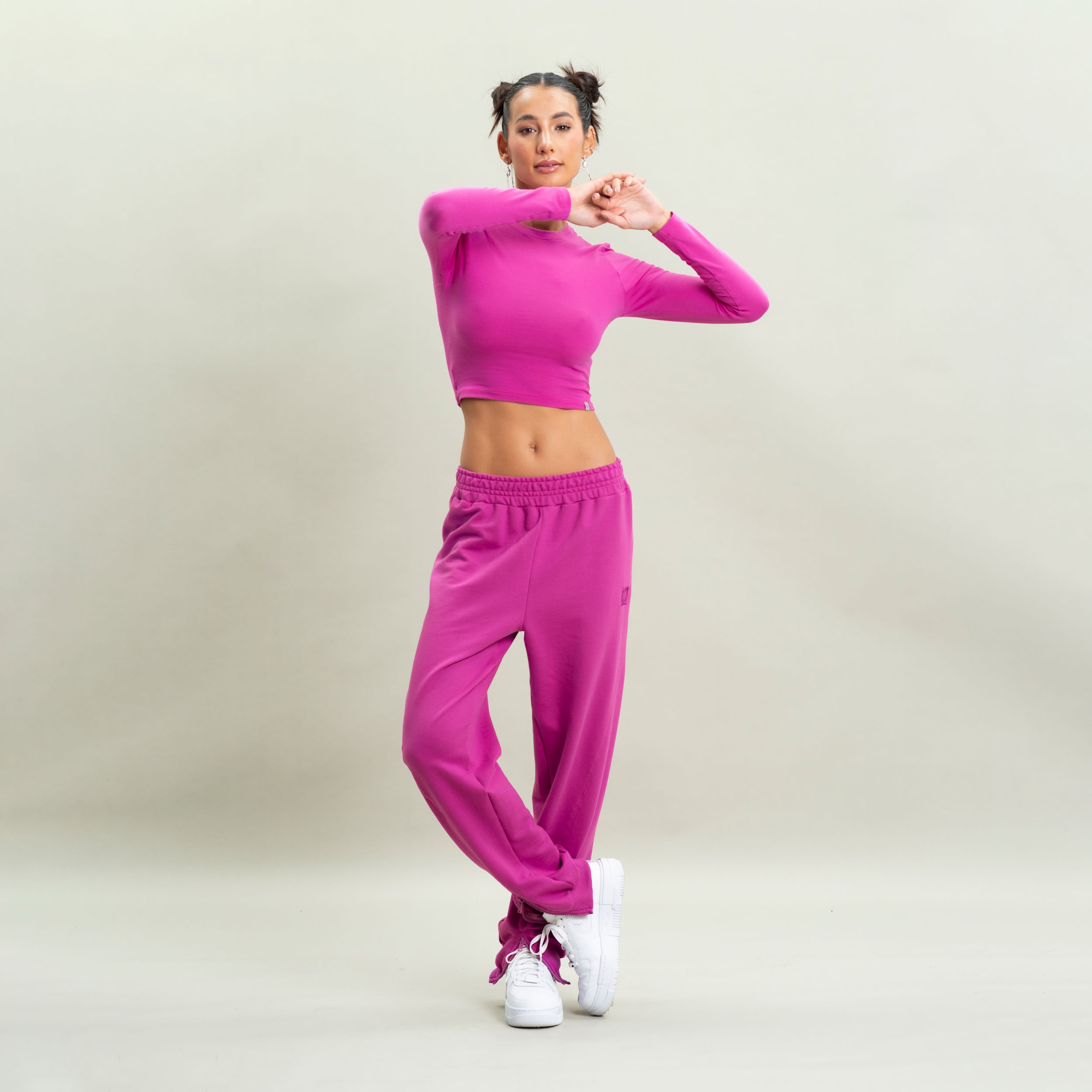 Camiseta Feminina Cropped Manga Longa Kelsey Vivame - Imagem 3 - Mobile