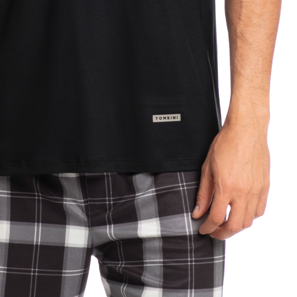 Pijama-Masculino-Curto-Decote-Em-V-Lucas-Tombini