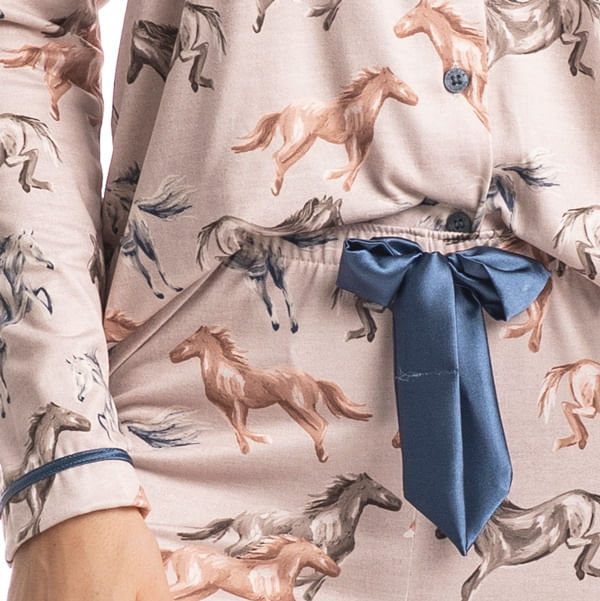 Pijama-Feminino-Longo-Abotoado-Clara-Cavalos