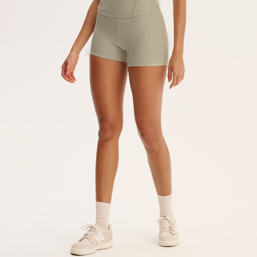 Shorts Curto Essential Shape Align - Imagem 1