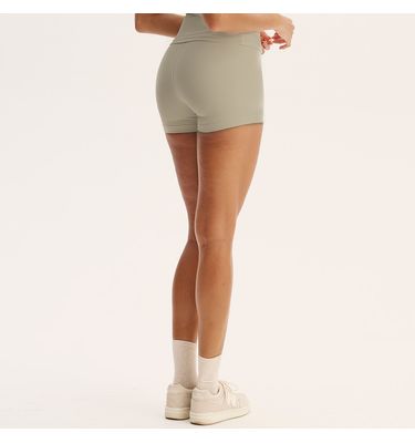 Shorts Curto Essential Shape Align - Imagem 2 - Mobile