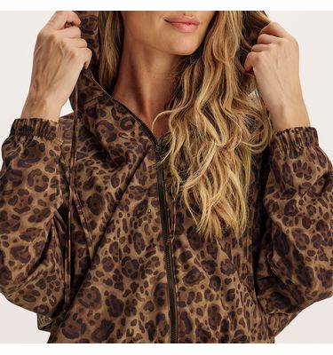 Jaqueta Corta Vento Crop Com Capuz Estampada Wild Vivame - Imagem 5 - Mobile
