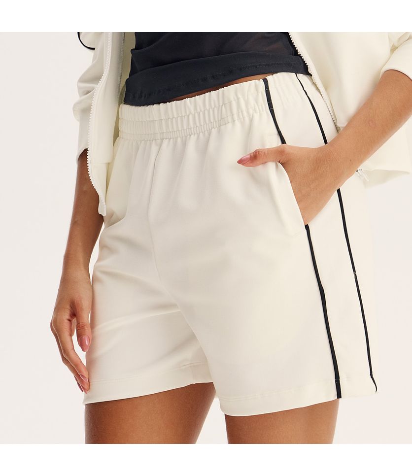 Bermuda Feminina Com Bolsos Tess Vivame - Imagem 5 - Desktop