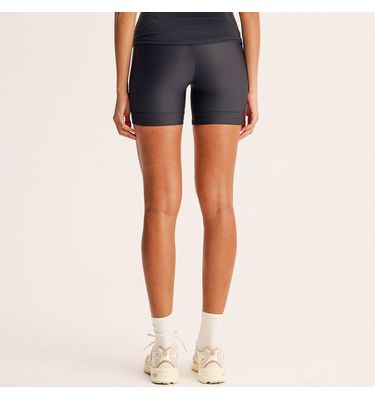 Shorts Médio Slim Shape Com 3 Bolsos Elite Vivame - Imagem 2 - Mobile