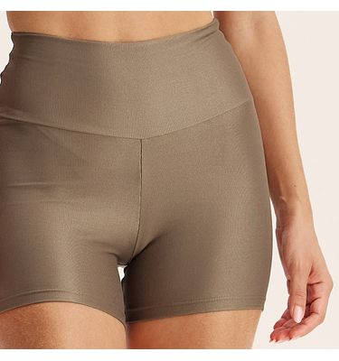 Shorts Curto Essential Shape 7/8 Glow Move - Imagem 5 - Mobile