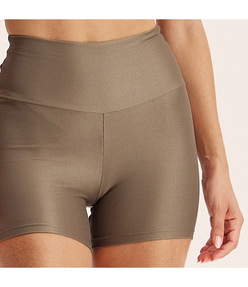 Shorts Curto Essential Shape 7/8 Glow Move - Imagem 5 - Desktop