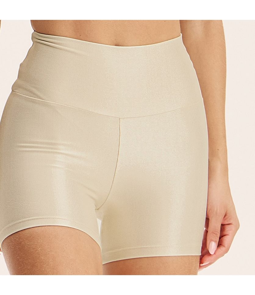 Shorts Curto Essential Shape 7/8 Glow Move - Imagem 5 - Desktop