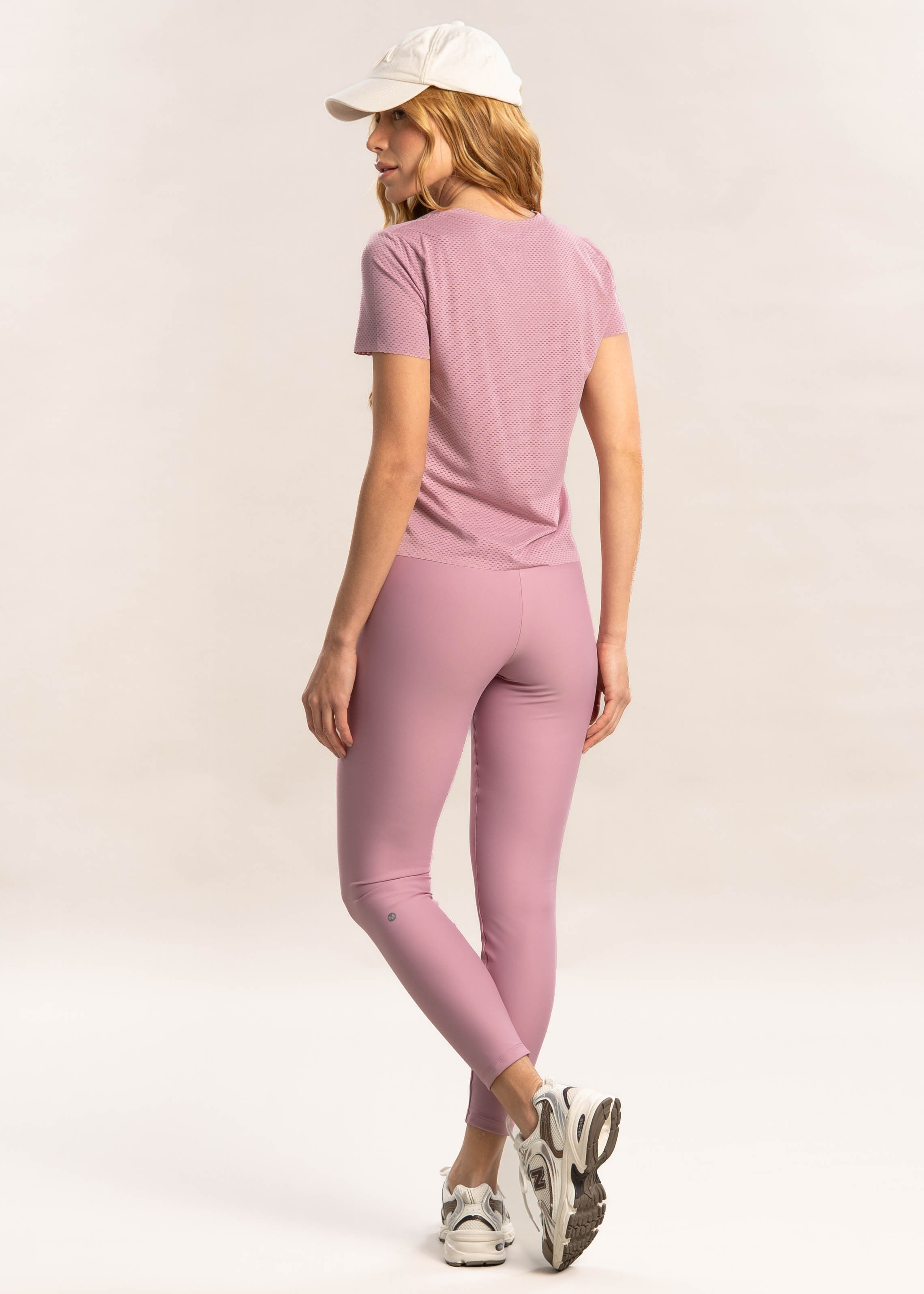 Camiseta Crop Air Dry Orchid - Imagem 4 - Mobile