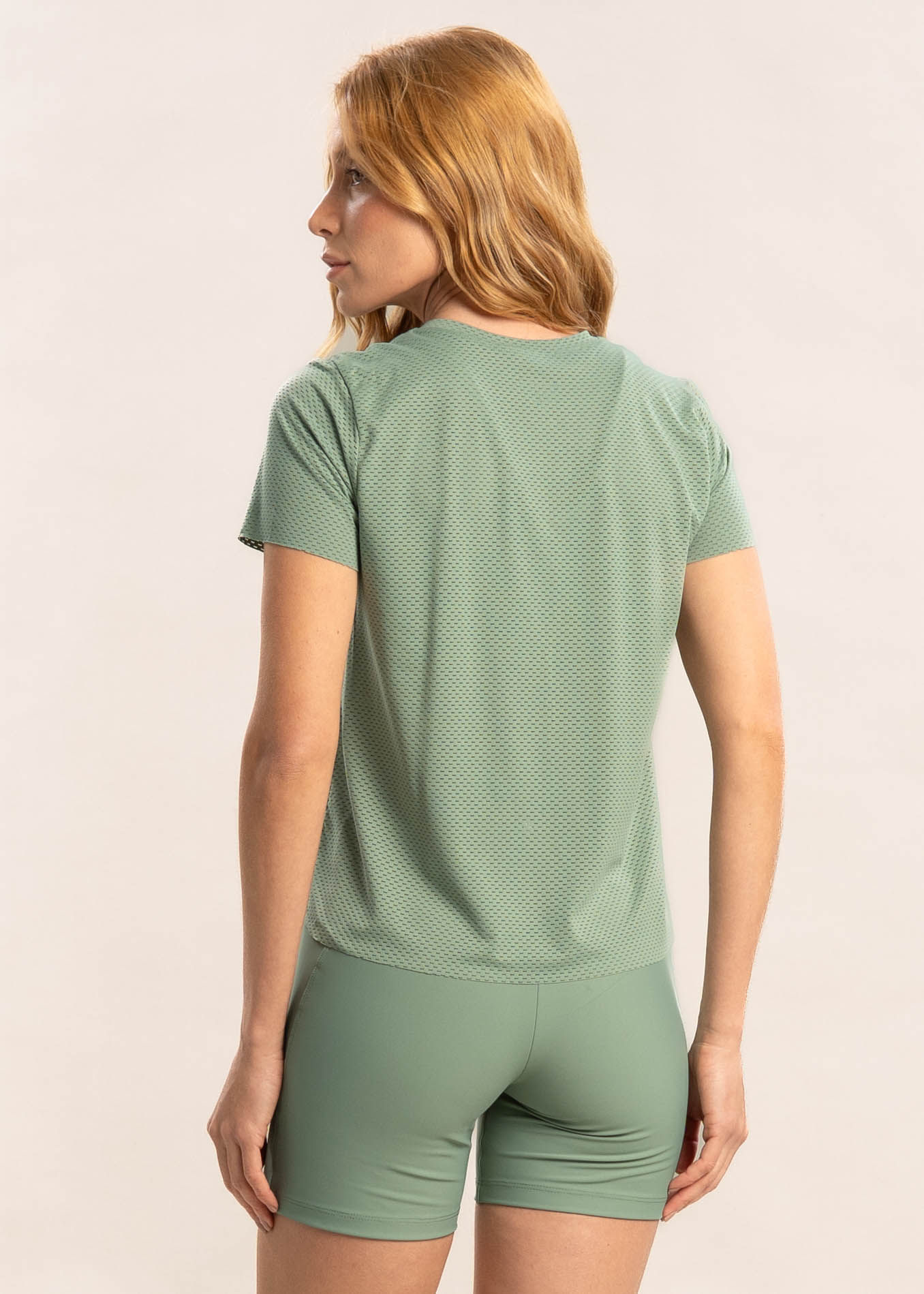 Camiseta Dynamic Air Dry Crop - Imagem 2 - Mobile