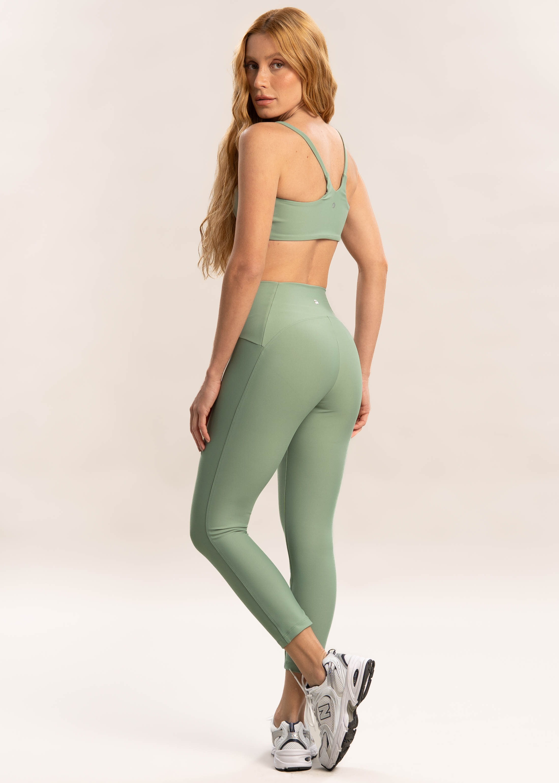 Calça Dynamic Legging Perfect Shape Crop - Imagem 2 - Mobile