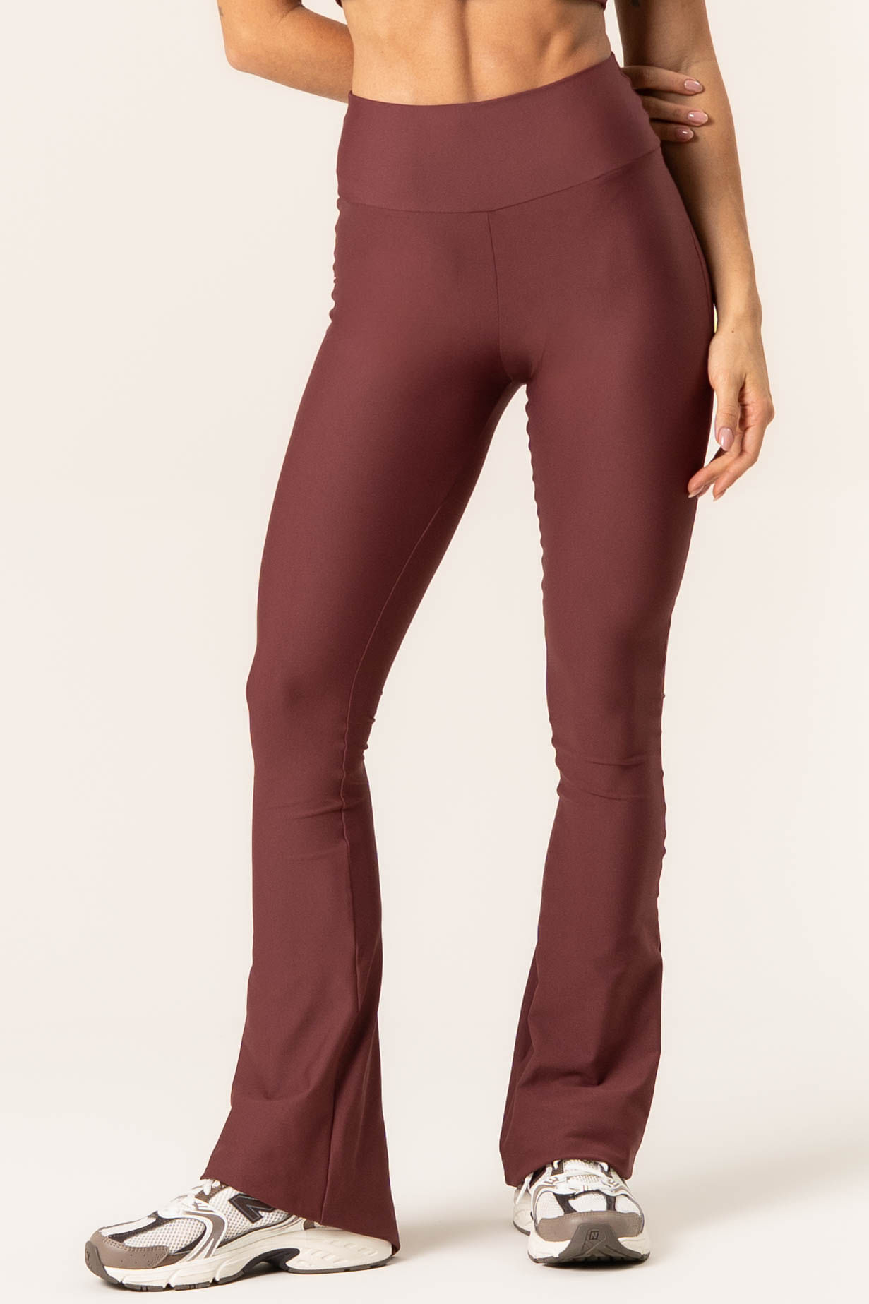 Calça Mini Flare Legging Studio - Imagem 3 - Mobile