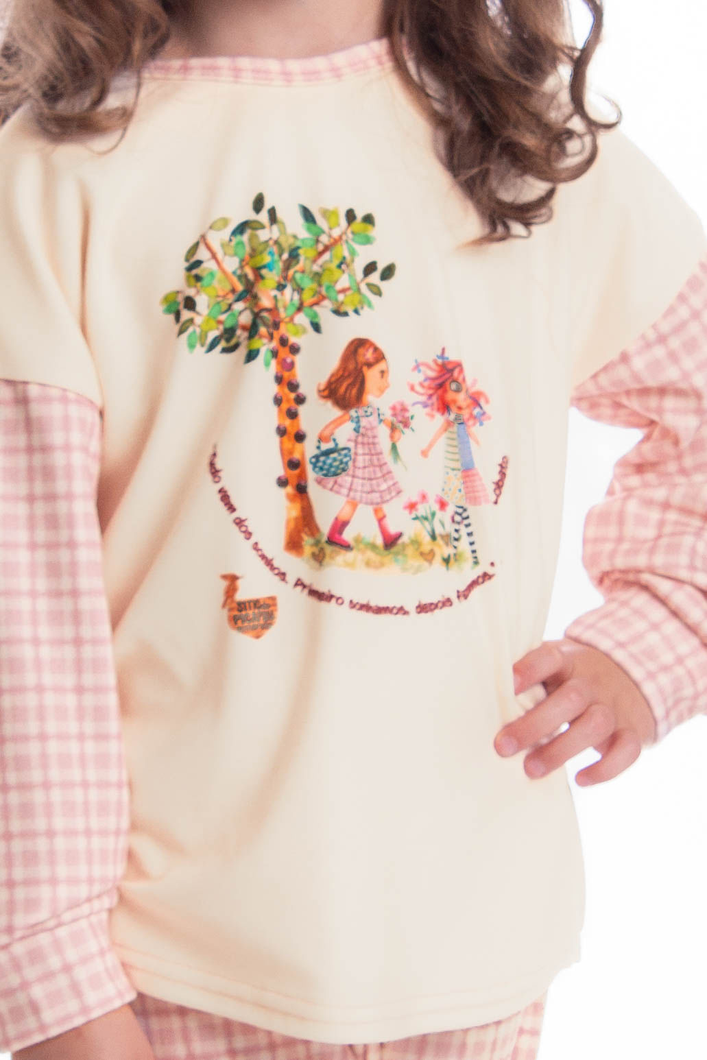 Pijama Feminino Infantil Velvet Longo Sítio Do Picapau Amare - Imagem 5 - Mobile