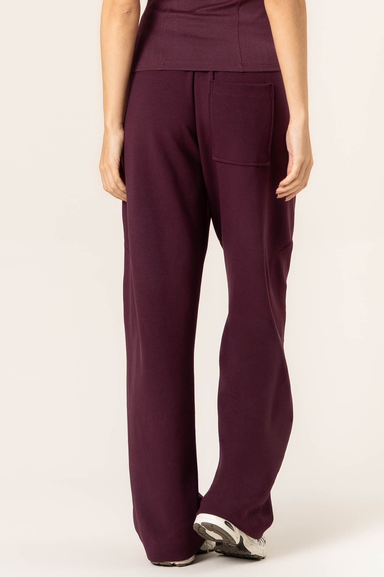 Calça Com Bolso Reta Iconic - Imagem 4 - Mobile