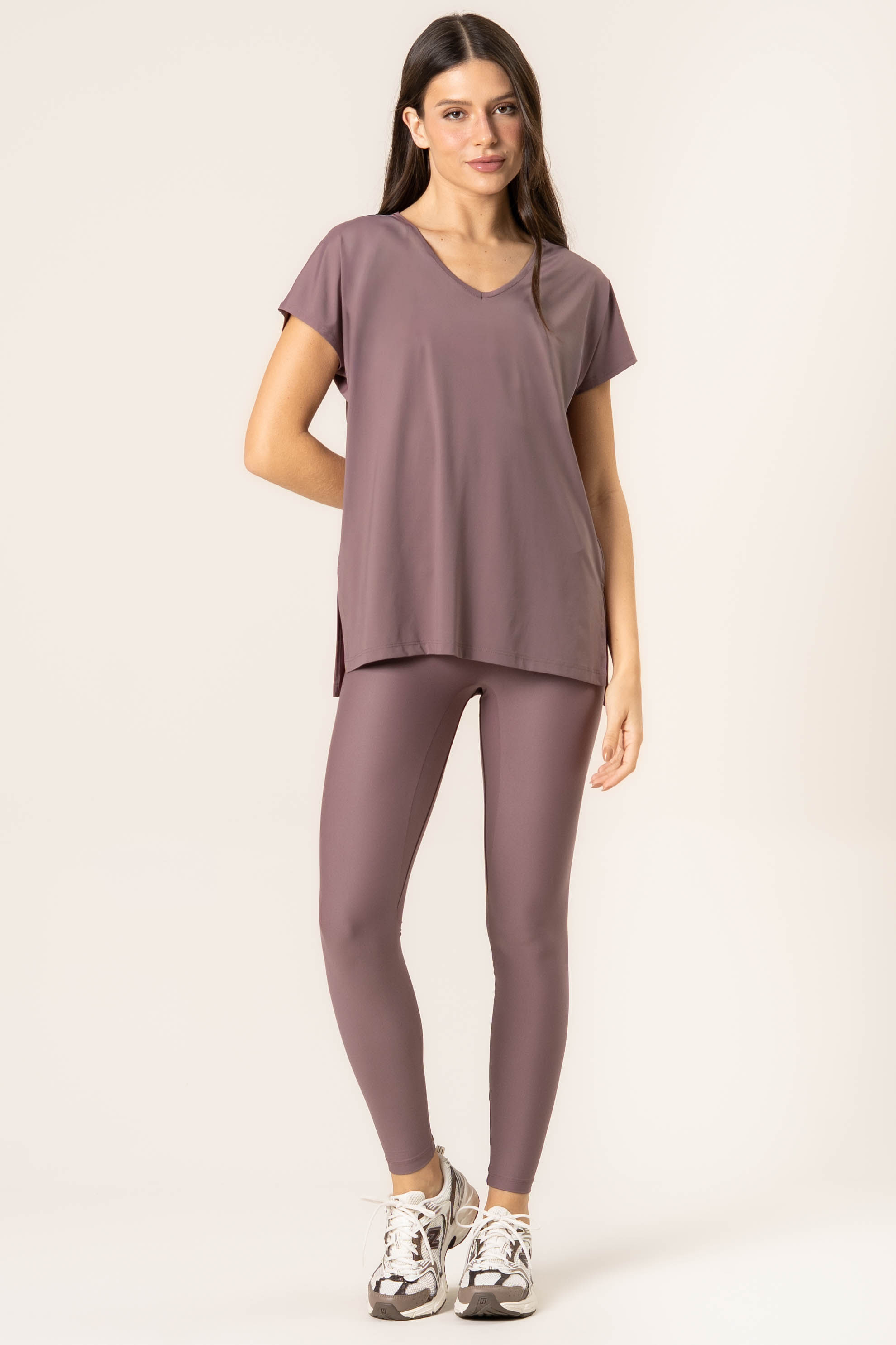Camiseta Basic Decote V Ease Vivame - Imagem 3 - Mobile