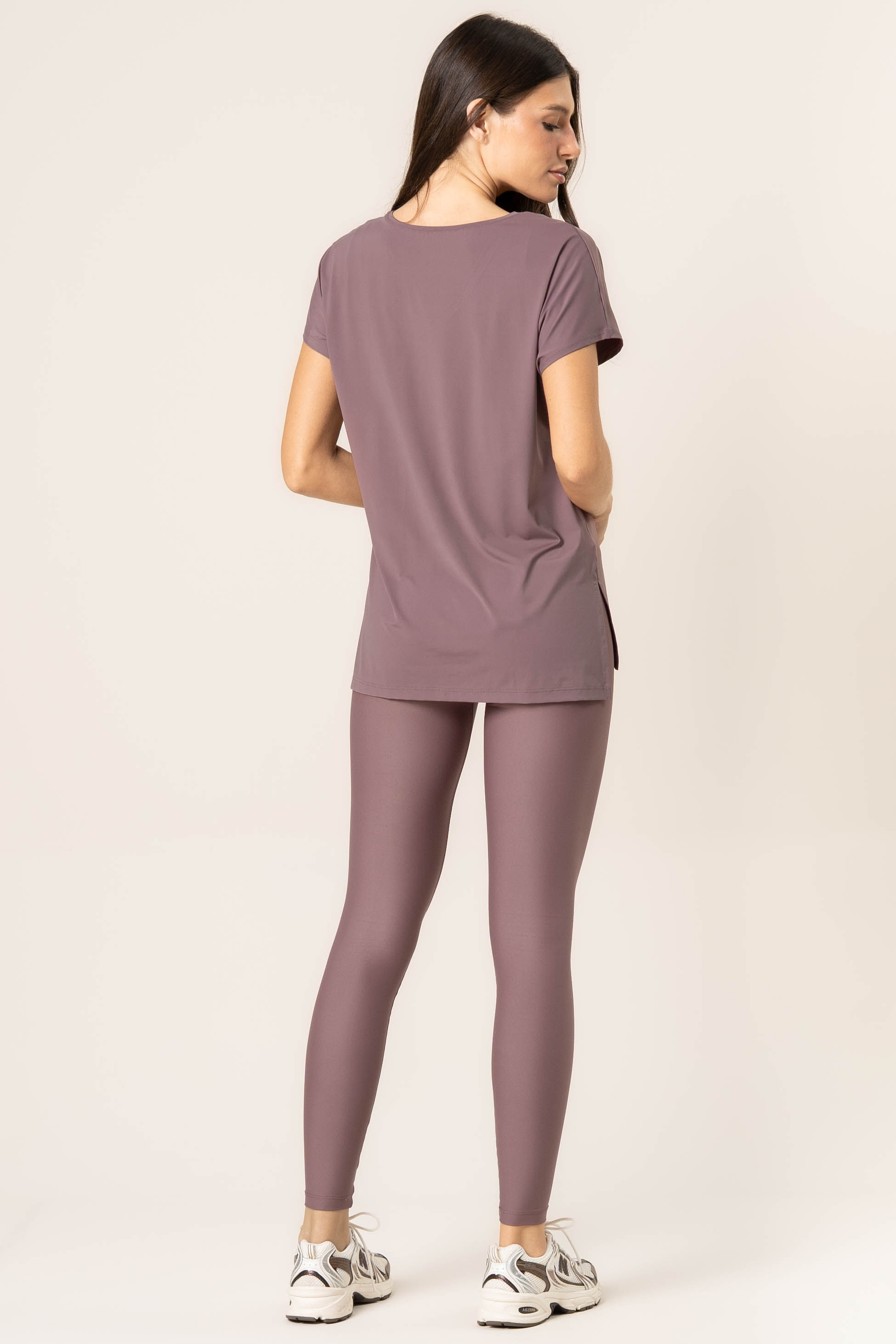 Camiseta Basic Decote V Ease Vivame - Imagem 4 - Mobile