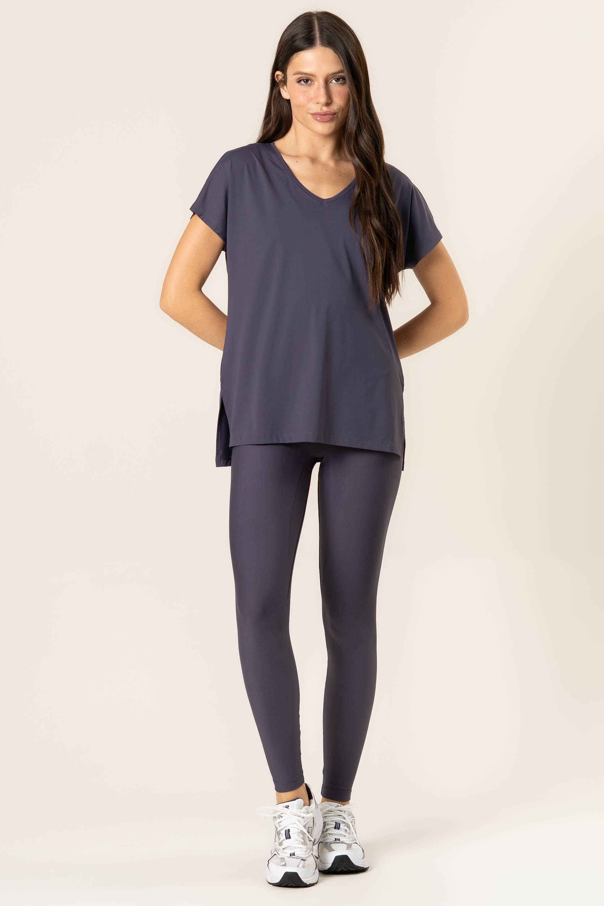 Camiseta Basic Decote V Ease Vivame - Imagem 3 - Mobile