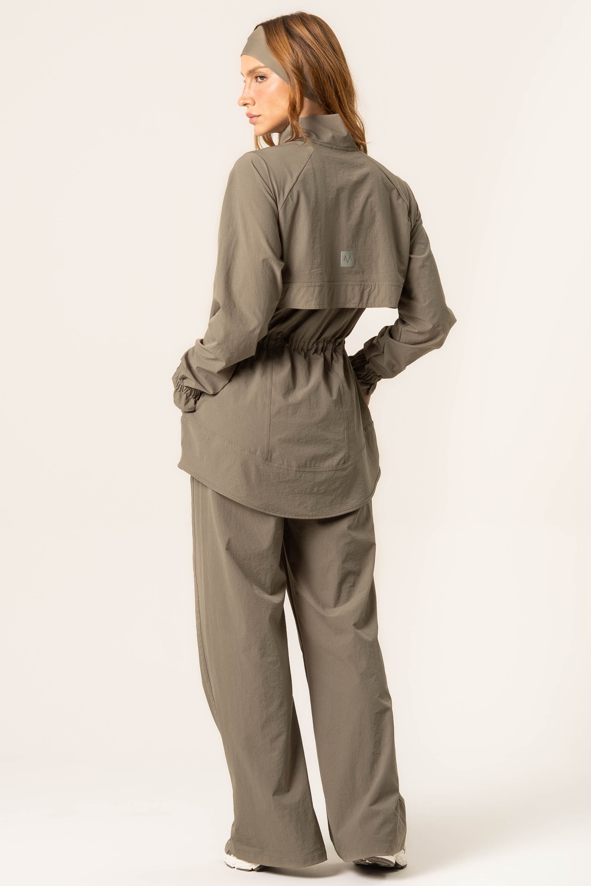 Parka Alongada Com Bolso Flex Vivame - Imagem 4 - Mobile