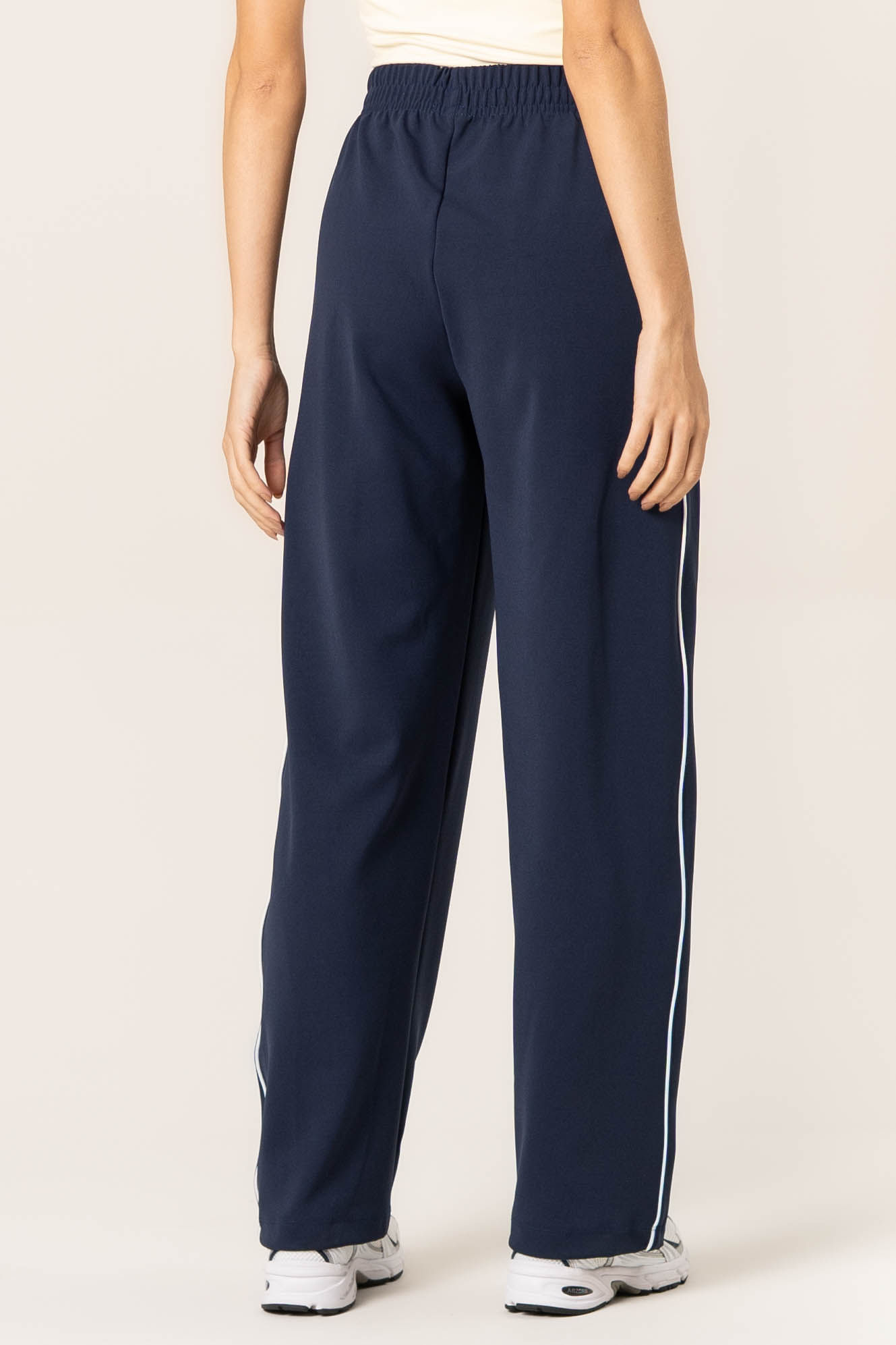 Calça Reta Com Bolsos Tess Vivame - Imagem 4 - Mobile