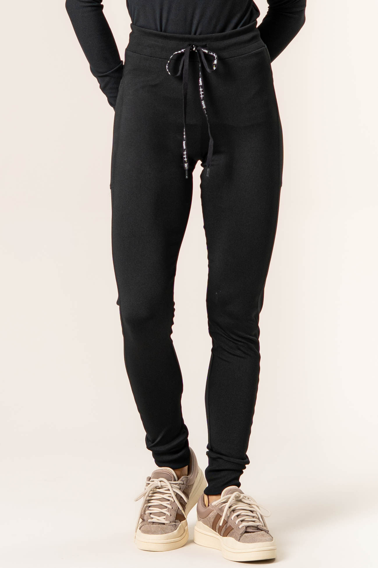 Calça Legging Com Bolsos Thermal Vivame - Imagem 3 - Mobile