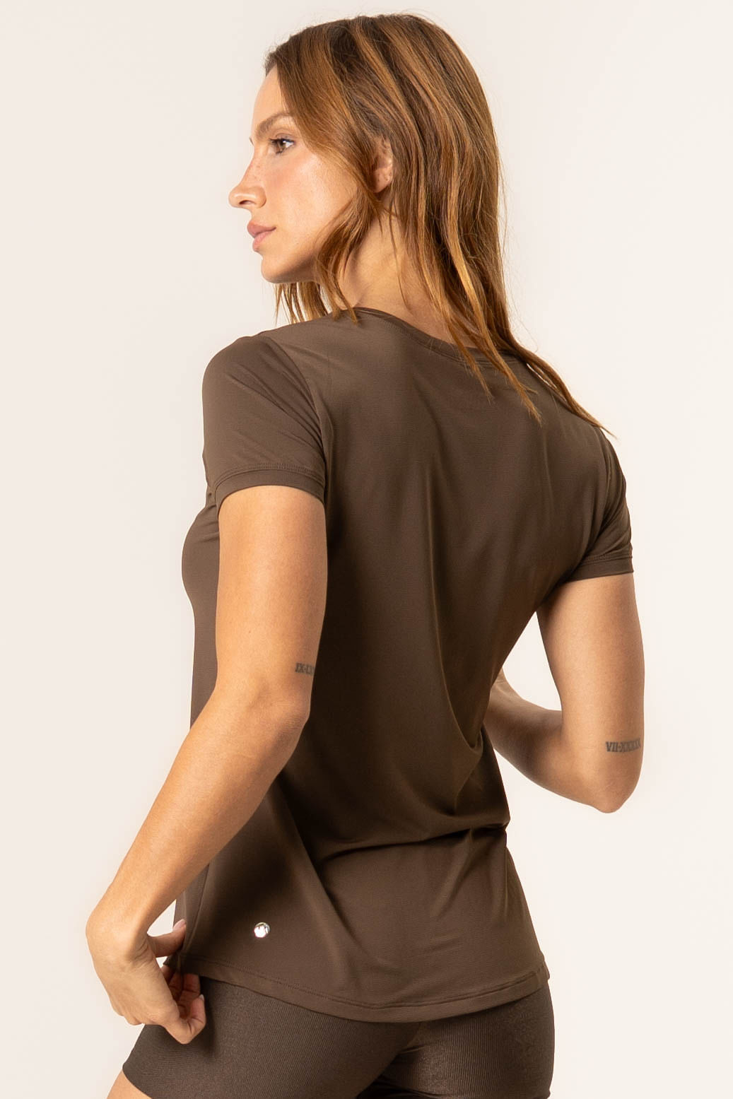 Camiseta Basic Move Glow Vivame Marrom - Imagem 2