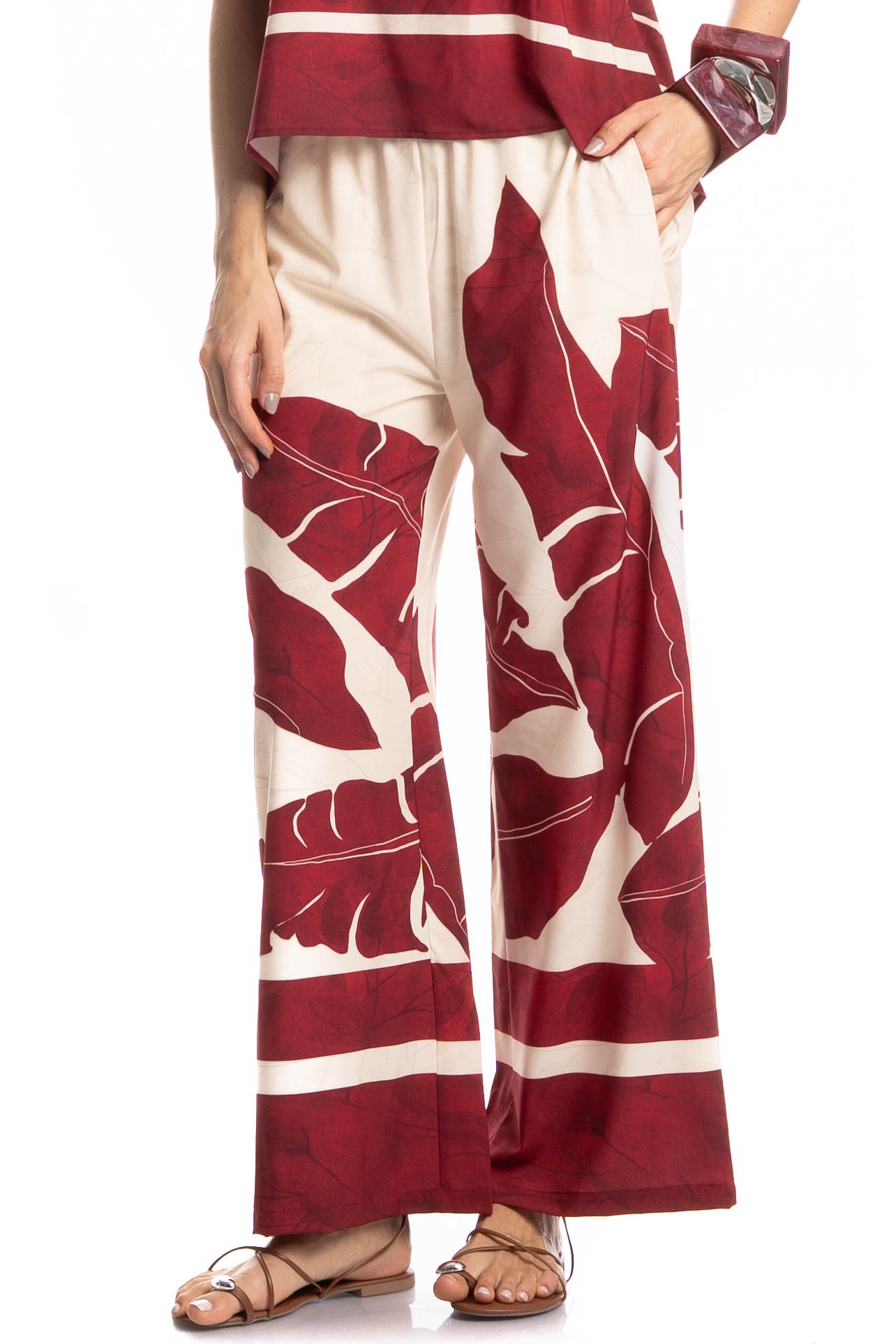 Calça Feminina Com Bolso Folha - Imagem 3 - Mobile