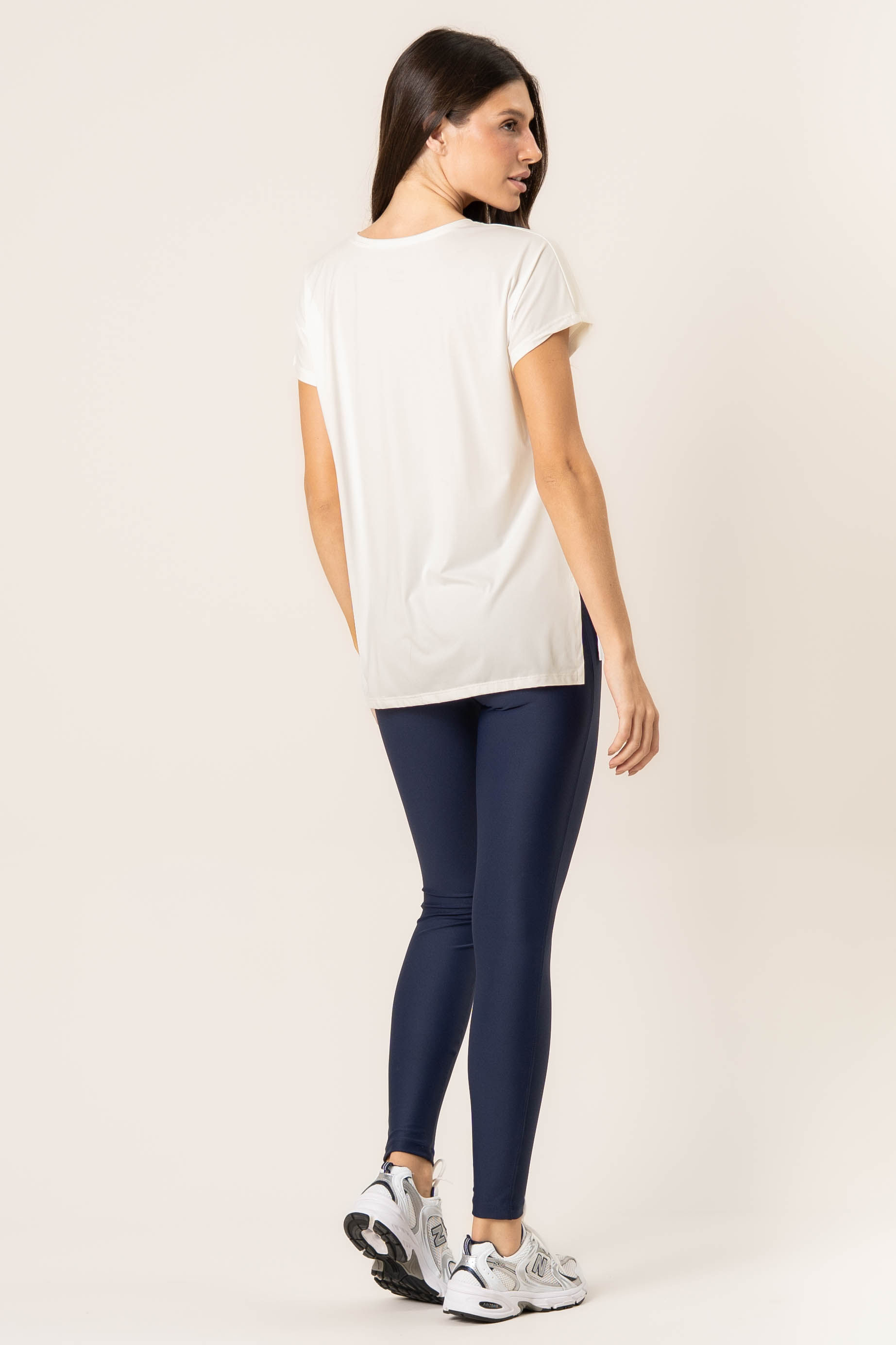 Camiseta Decote V Basic Pulse Vivame - Imagem 4 - Mobile