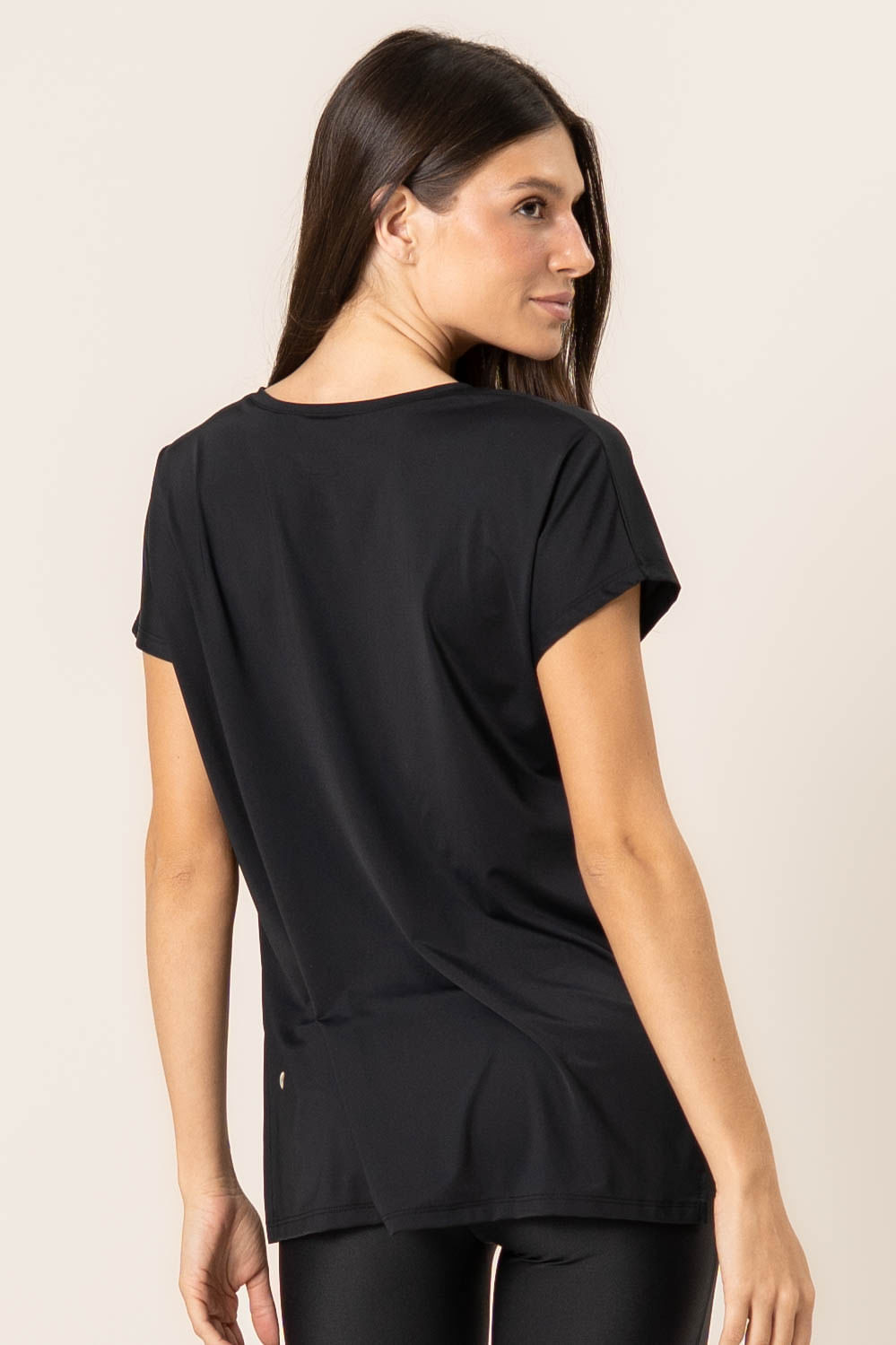 Camiseta Decote V Basic Pulse Vivame - Imagem 2 - Mobile