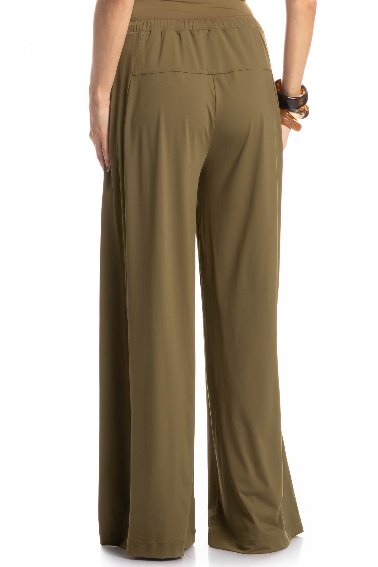 Calça Feminina Com Bolso Málaga Erva Doce - Imagem 4 - Mobile