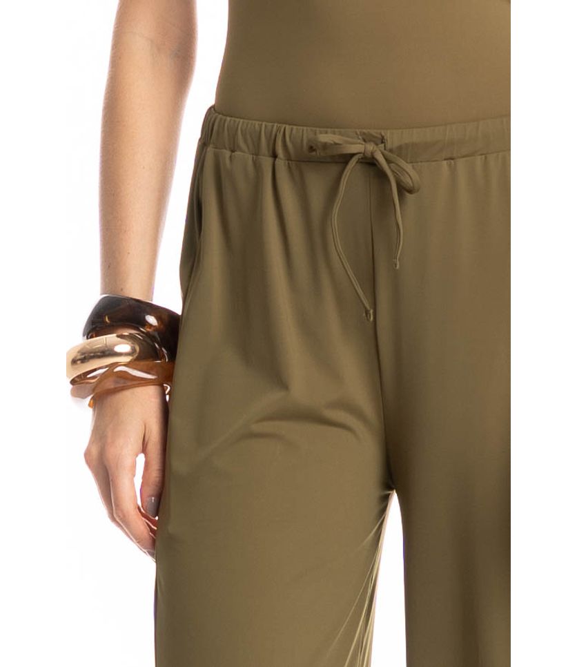 Calça Feminina Com Bolso Málaga Erva Doce - Imagem 5 - Desktop