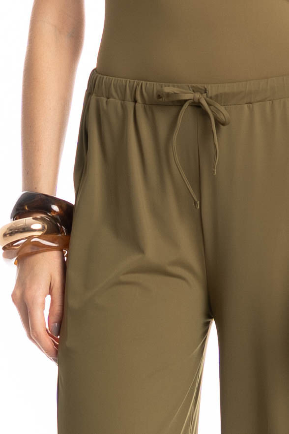 Calça Feminina Com Bolso Málaga Erva Doce - Imagem 5 - Mobile