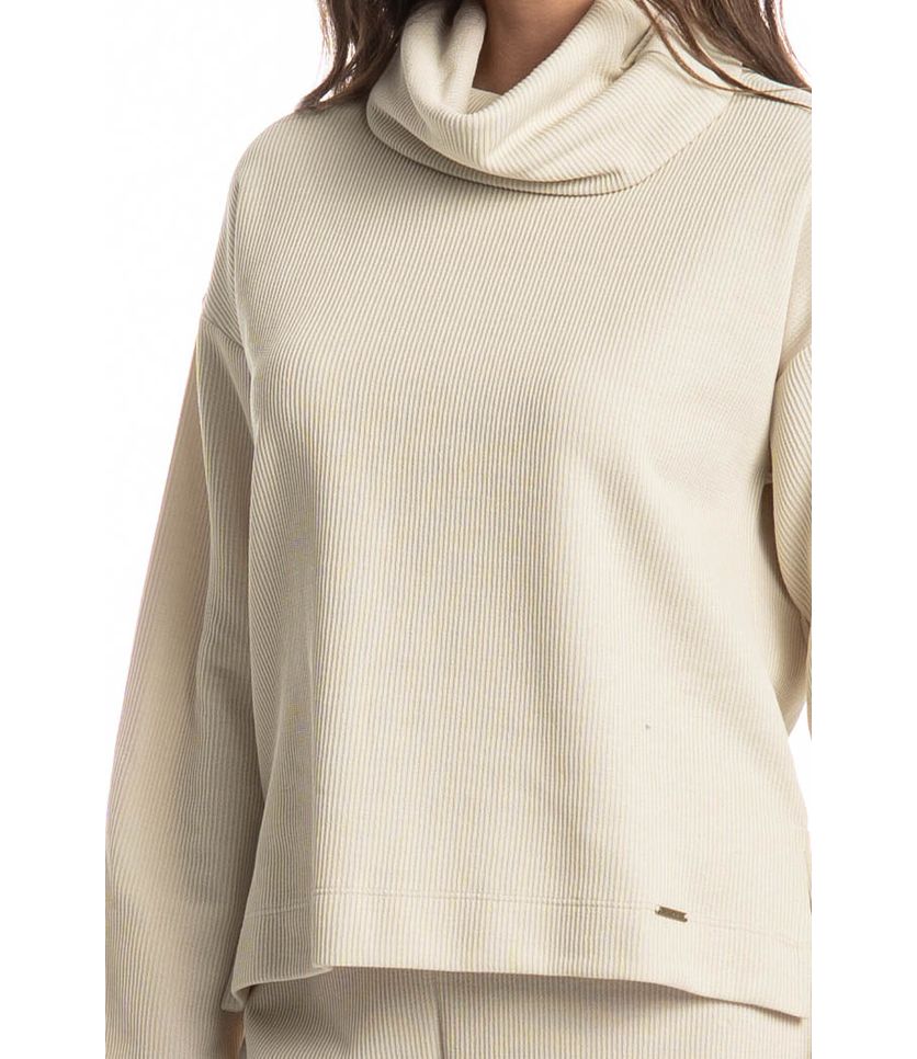 Blusa Feminina Gola Alta Giulia - Imagem 5 - Desktop