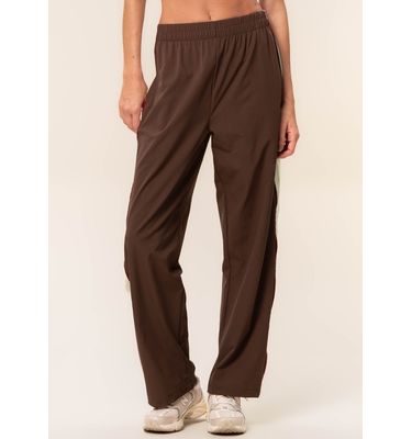 Calça Reta Com Bolsos Dark Brown Vivame - Imagem 3 - Mobile