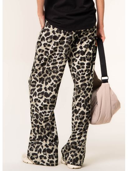 Calça Reta Com Bolsos Wild Vivame - Imagem 4 - Desktop
