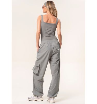 Calça Feminina Cargo Com Bolso Move Vivame - Imagem 2 - Mobile