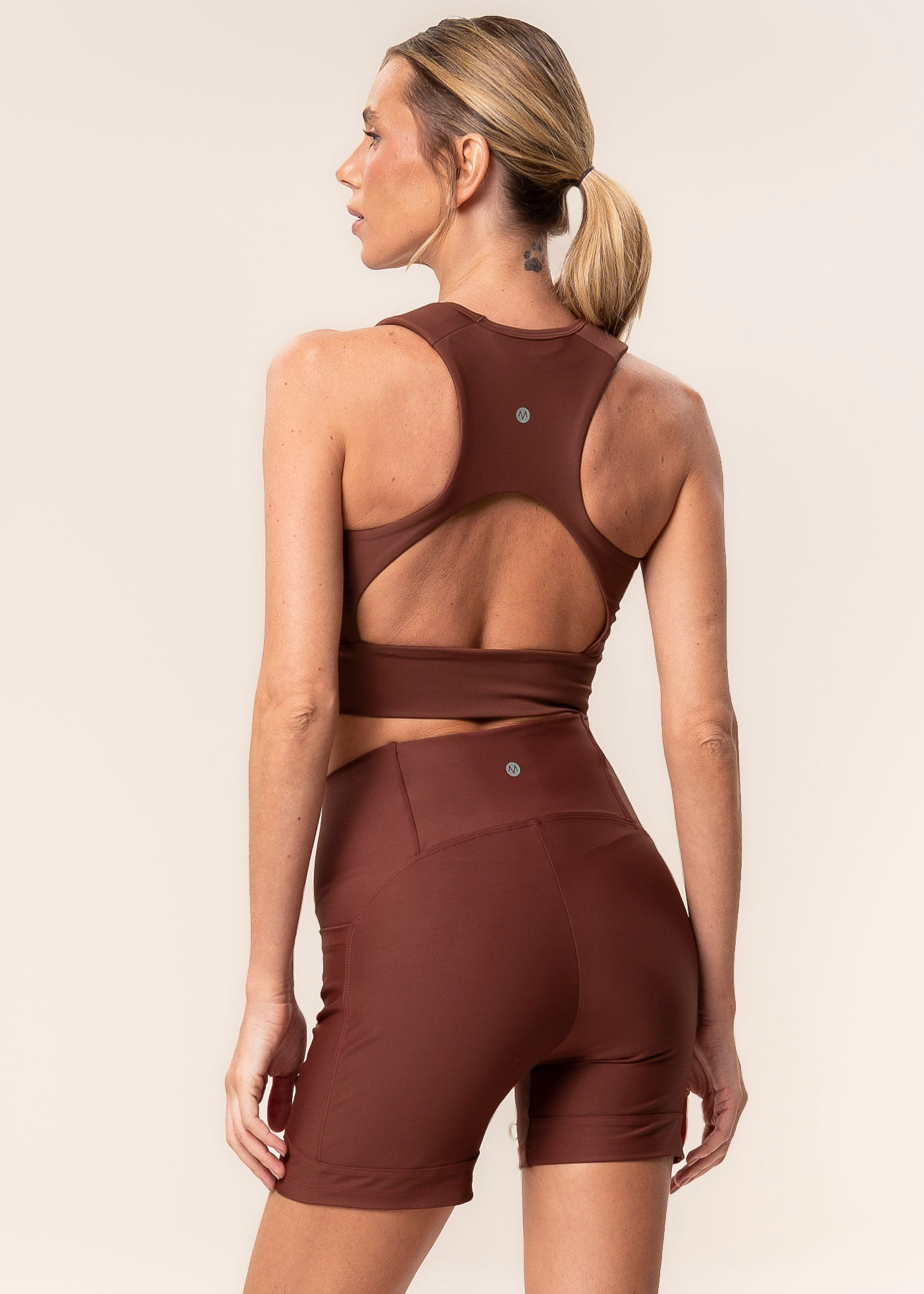 Shorts Médio Slim Shape Com 3 Bolsos Elite Color Vivame Marrom - Imagem 2