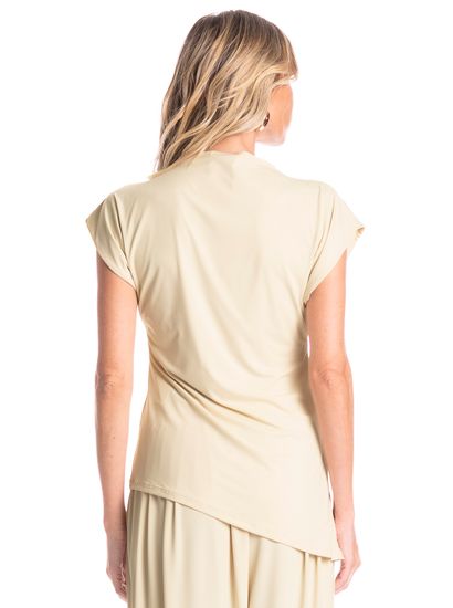 Blusa Feminina Assimétrica Essenza - Imagem 2 - Desktop