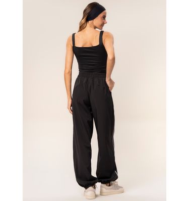 Regata Feminina Squareneck Contour - Imagem 4 - Mobile